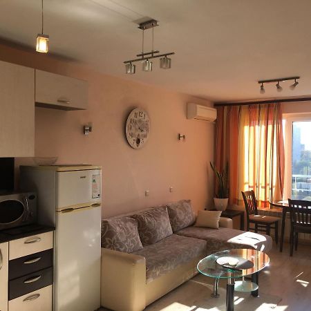 Апартамент Зорница Lejlighed Burgas City Eksteriør billede