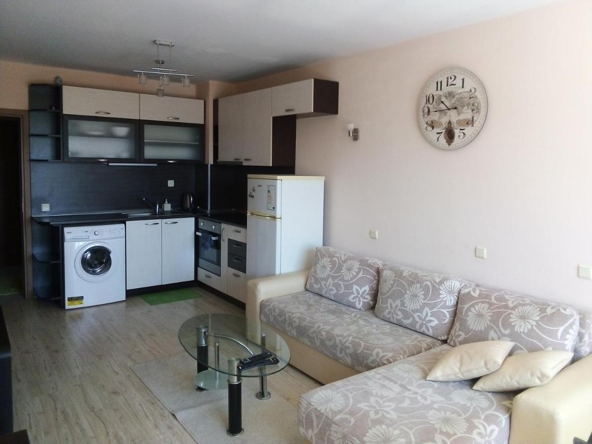 Апартамент Зорница Lejlighed Burgas City Eksteriør billede