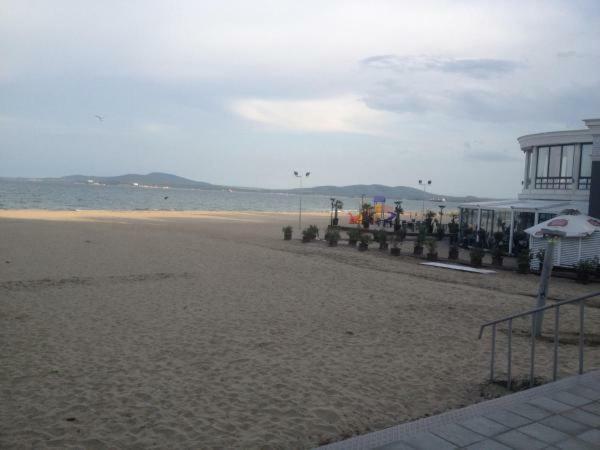 Апартамент Зорница Lejlighed Burgas City Eksteriør billede